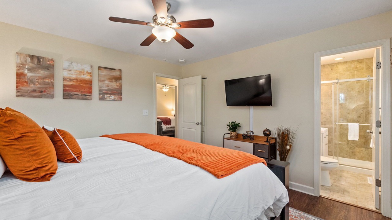Photo of Bedroom in Wheeling