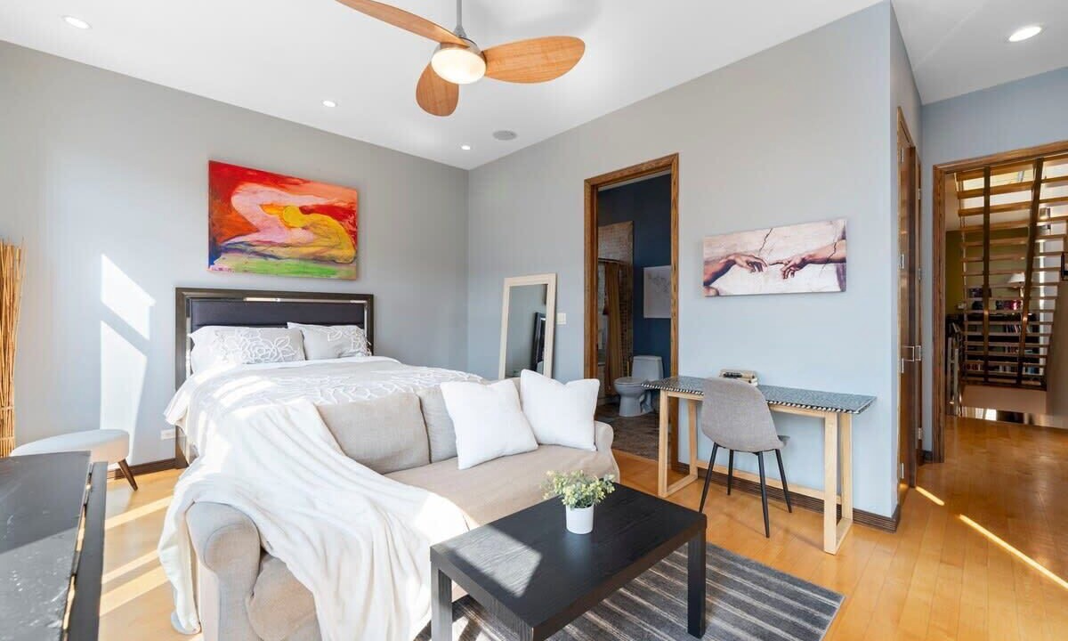 Photo of Bedroom in Heart of Chicago