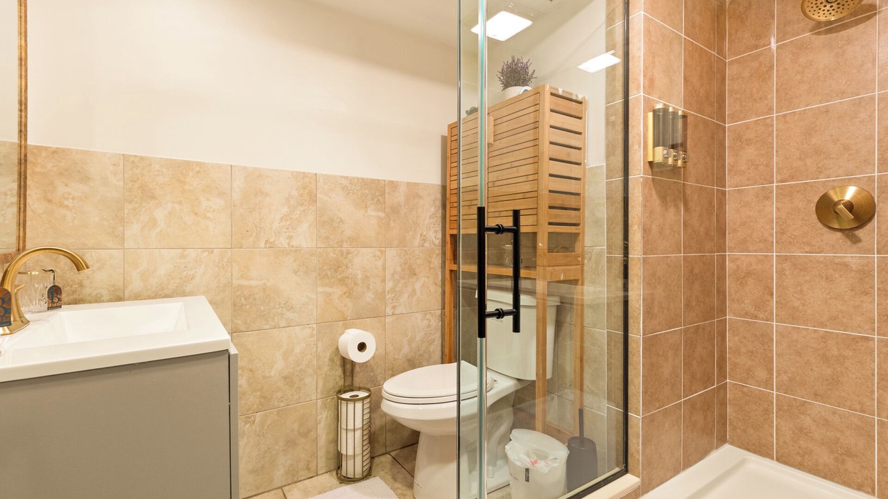 Photo of Bathroom in Glen Ellyn