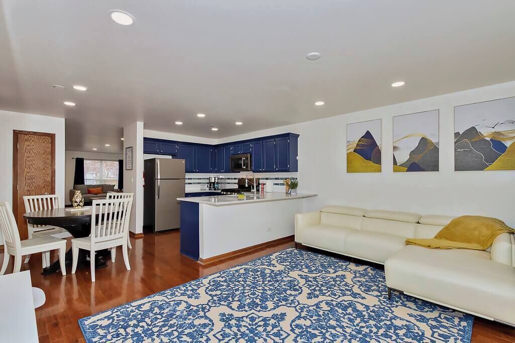 Photo of Bedroom in Round Lake Beach