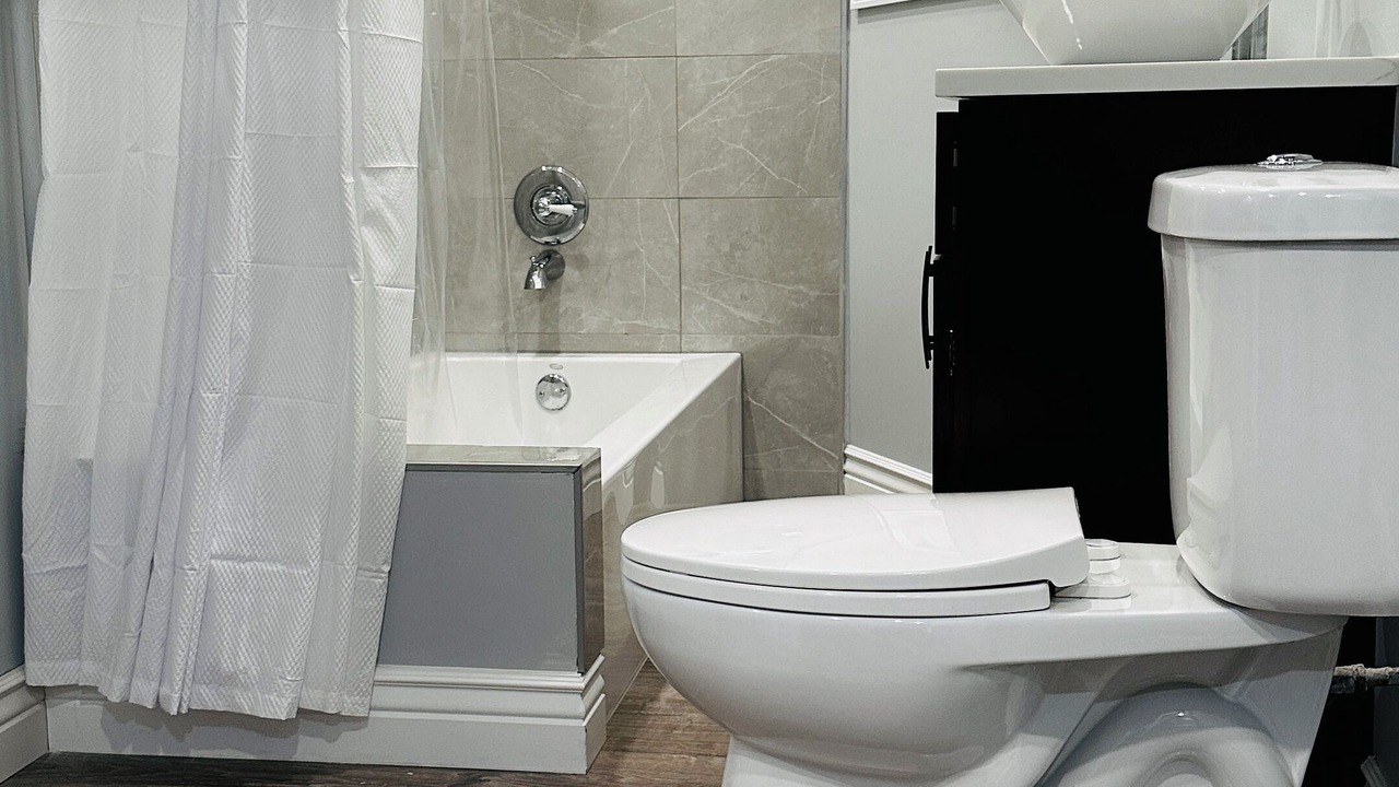 Photo of Bathroom in West Ridge