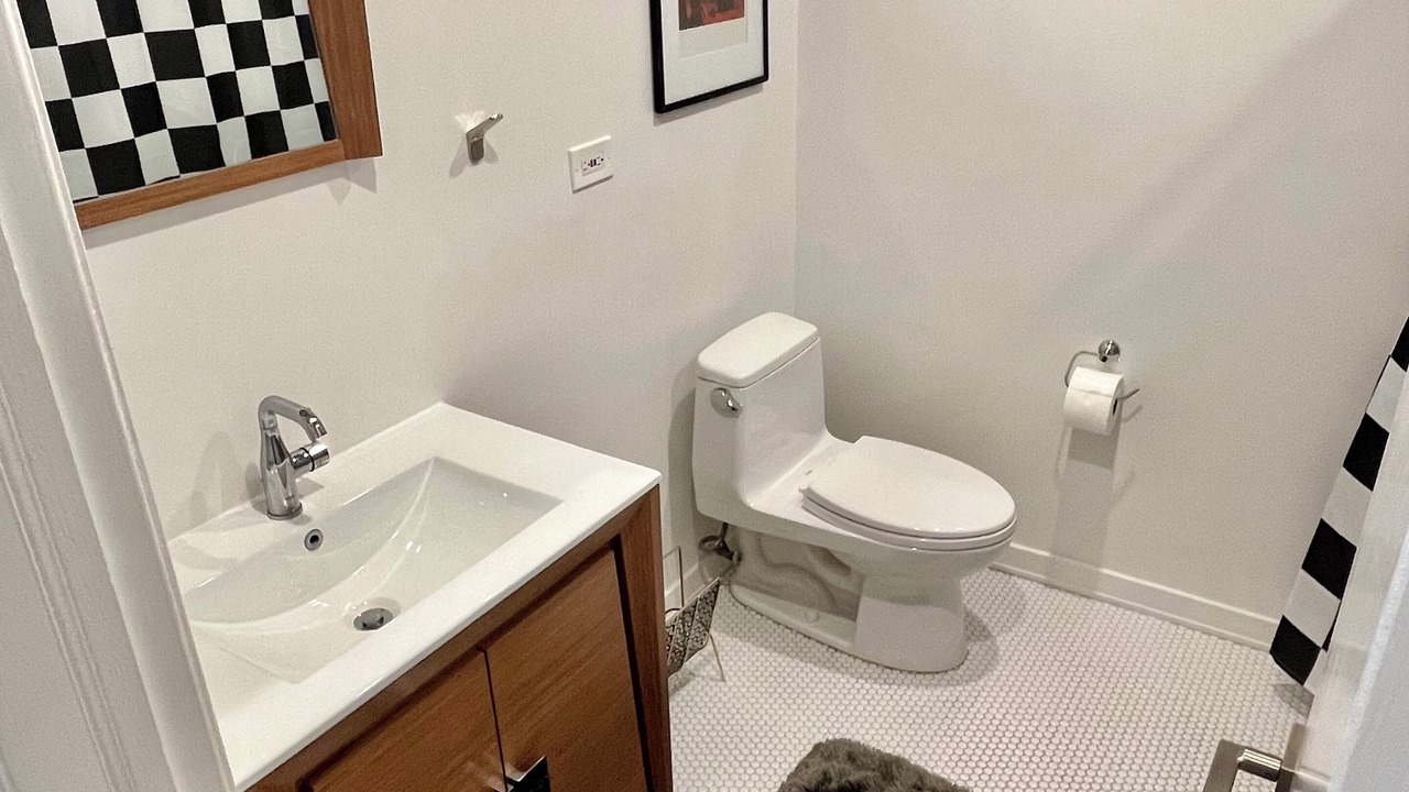 Photo of Bathroom in Glen Ellyn