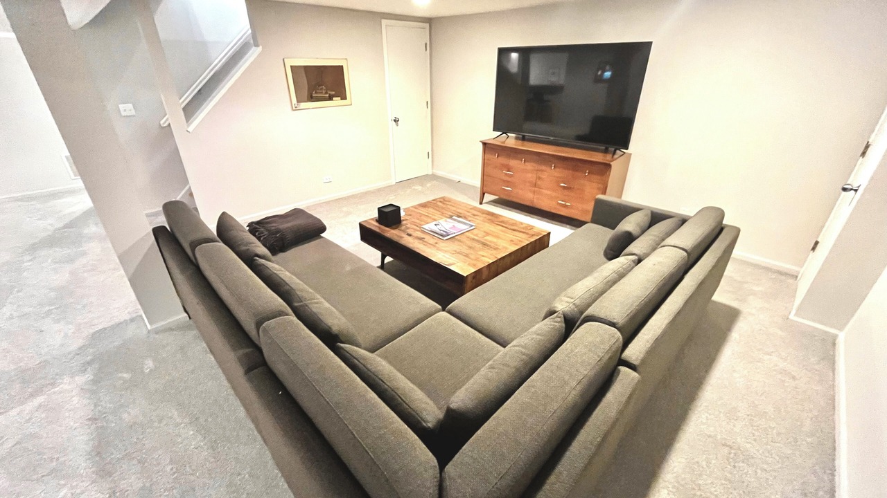 Photo of Livingroom in Glen Ellyn