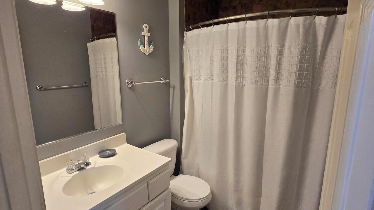 Photo of Bathroom in Marion