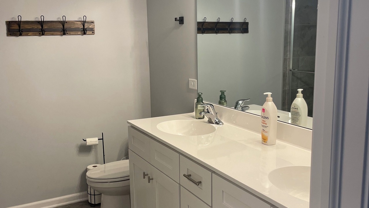 Photo of Bathroom in Manteno