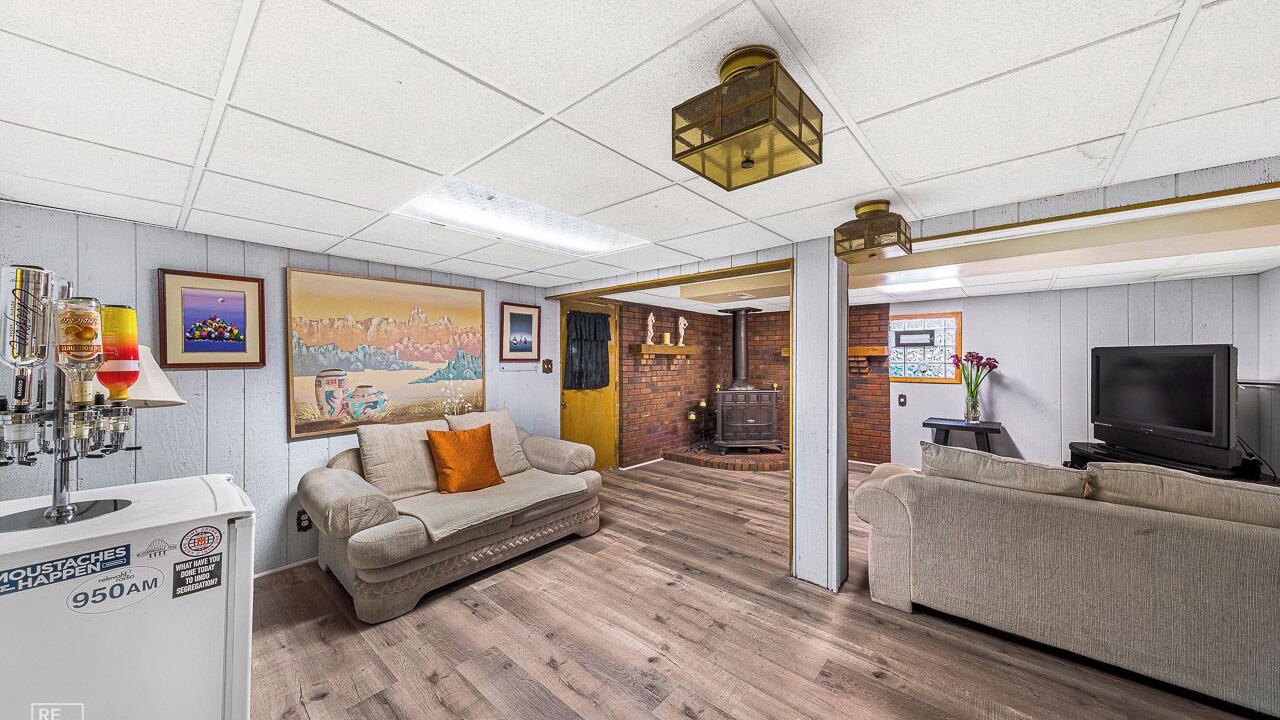 Photo of Livingroom in Forest Glen