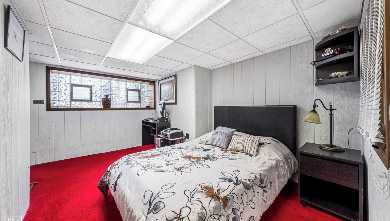 Photo of Bedroom in Forest Glen