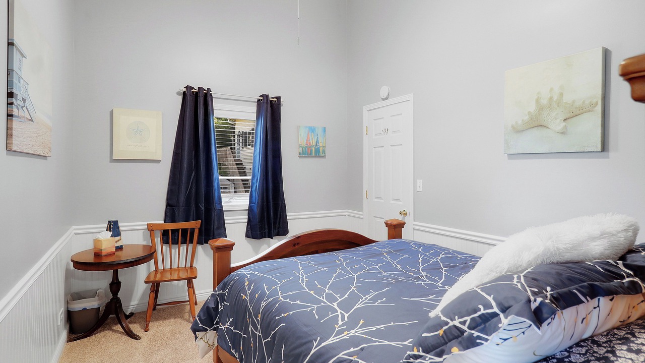 Photo of Bedroom in Fox Lake