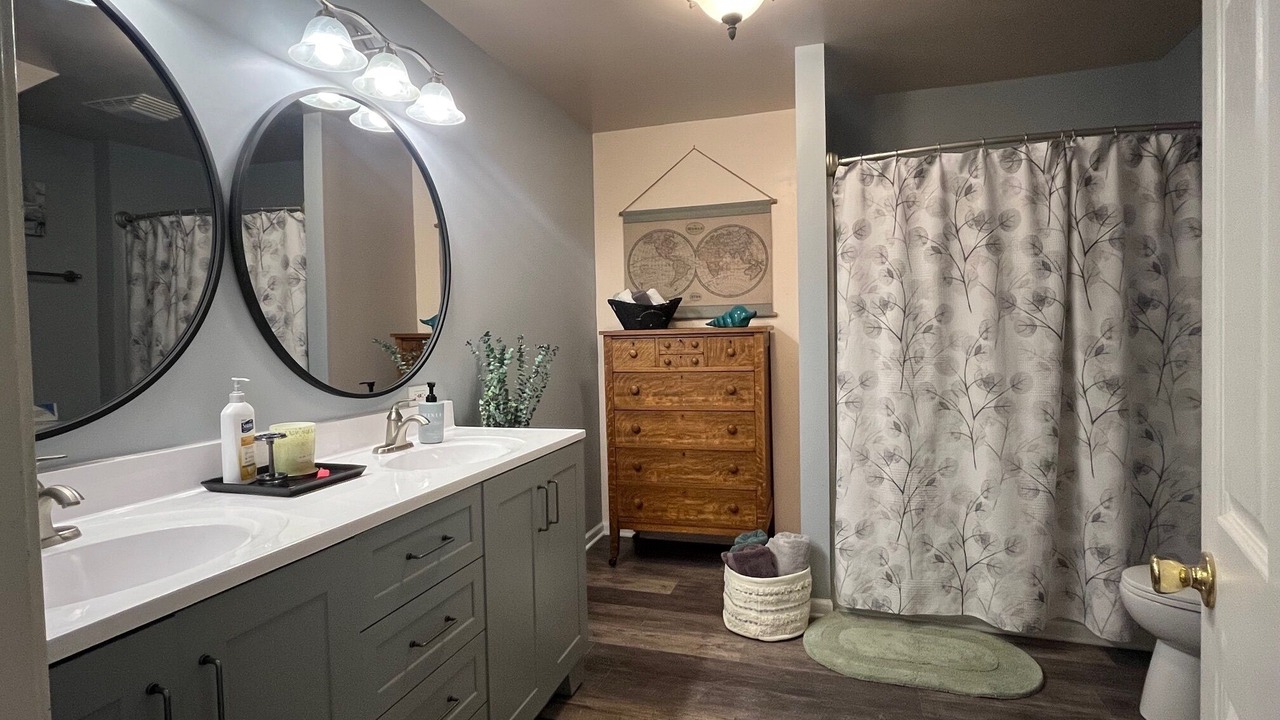 Photo of Bathroom in Fox Lake
