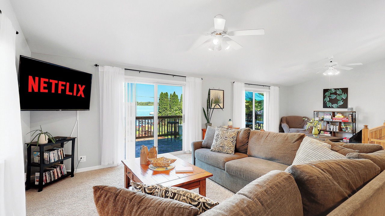 Photo of Livingroom in Fox Lake
