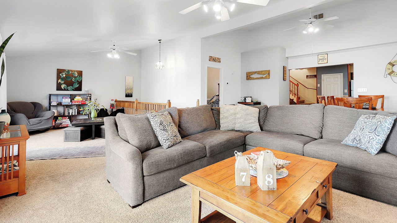 Photo of Livingroom in Fox Lake