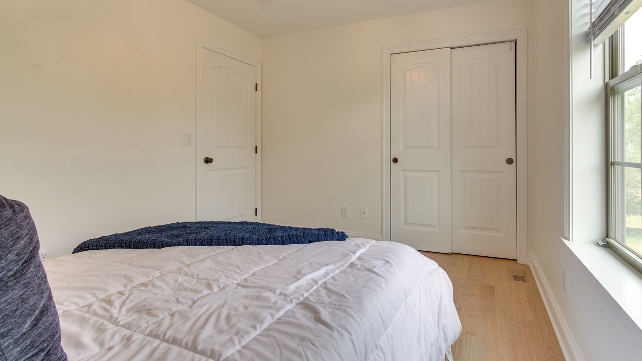 Photo of Bedroom in Orange Prairie