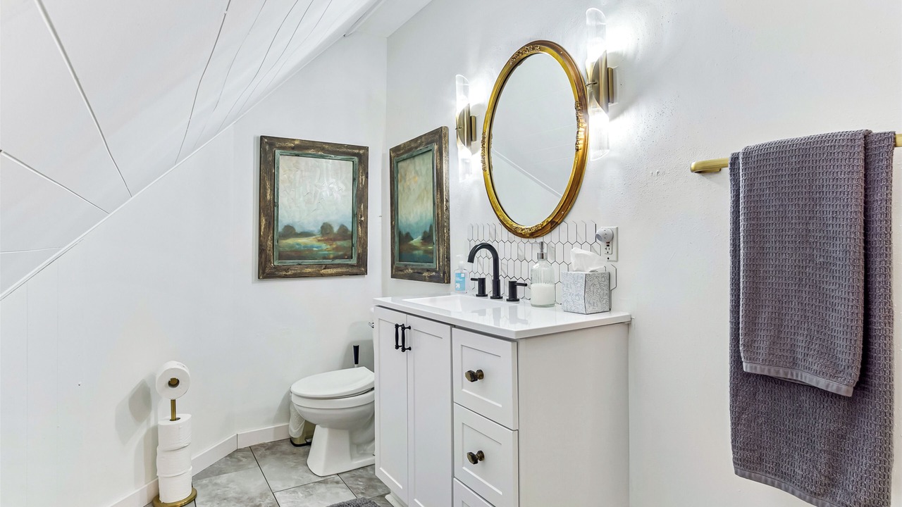Photo of Bathroom in Edwardsville