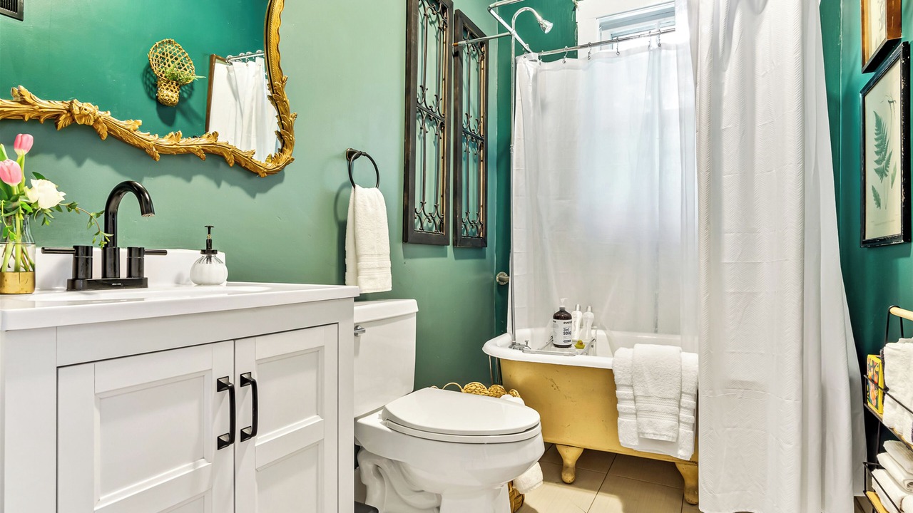 Photo of Bathroom in Edwardsville