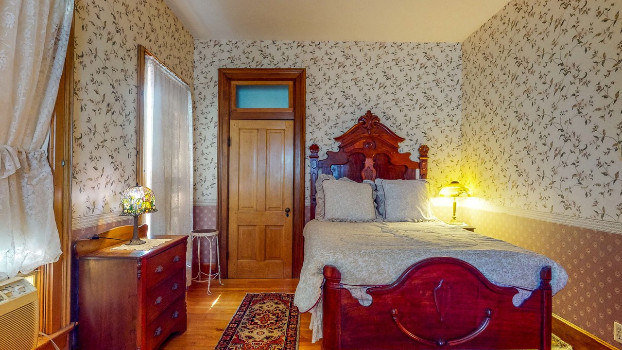 Photo of Bedroom in Springfield