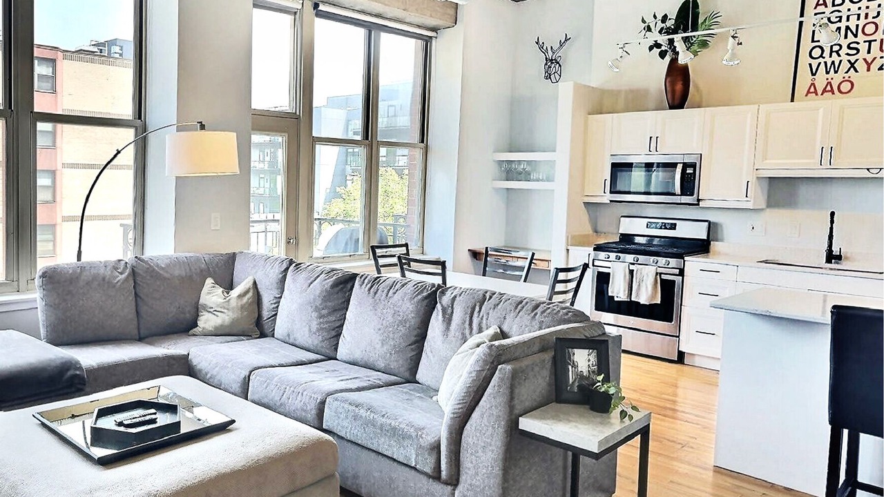 Photo of Livingroom in Near West Side