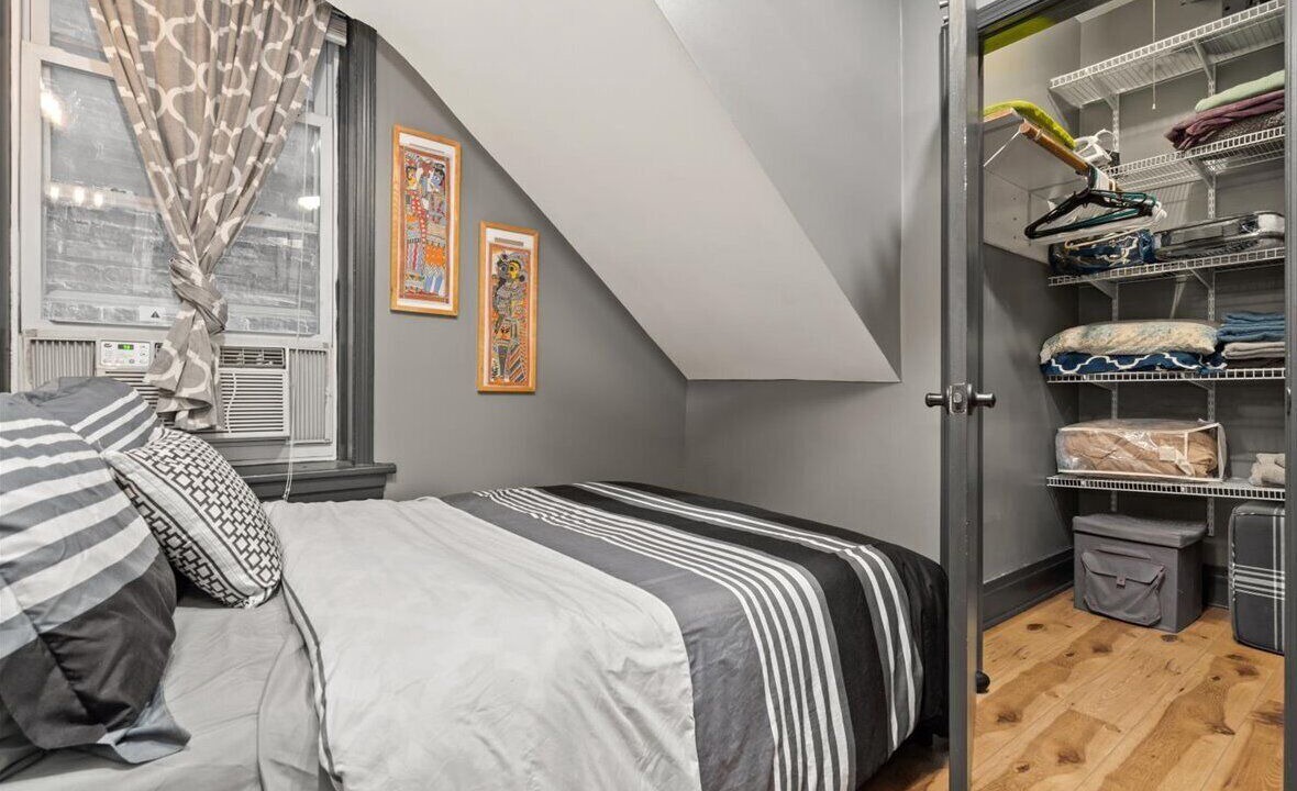 Photo of Bedroom in Bucktown