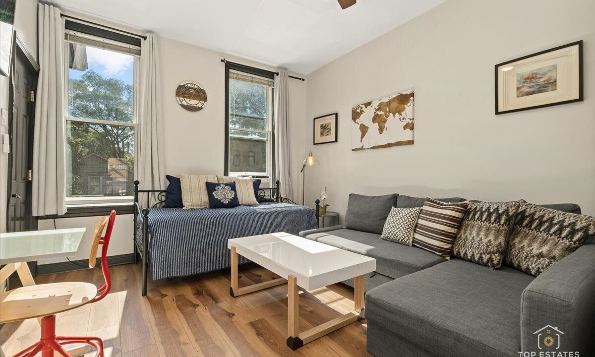 Photo of Livingroom in Bucktown