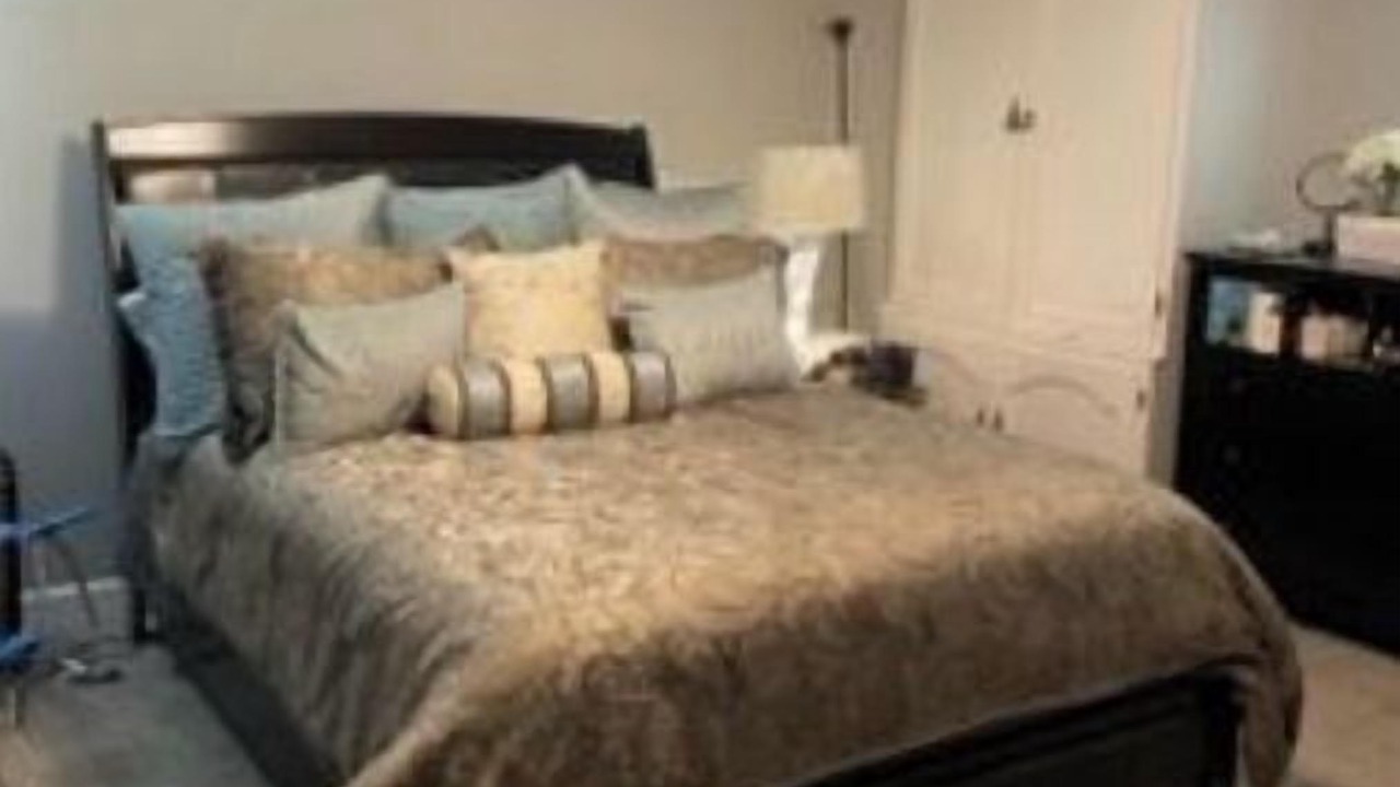 Photo of Bedroom in Belleville