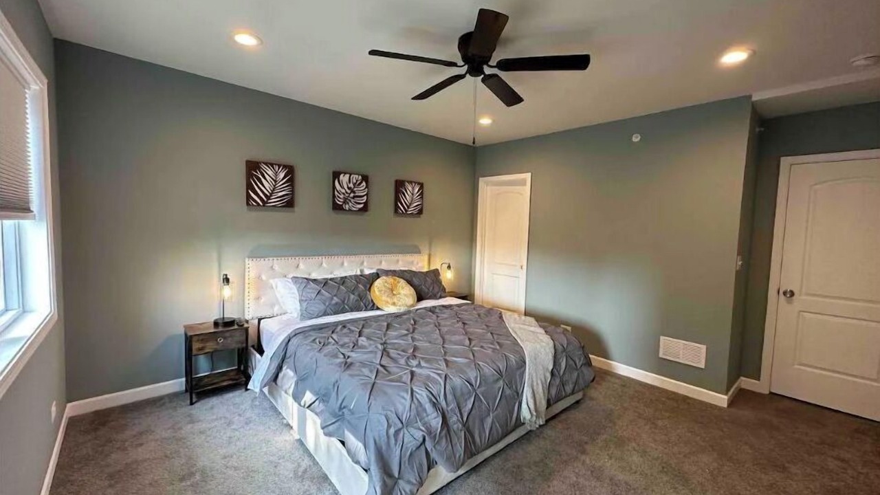 Photo of Bedroom in Oak Park