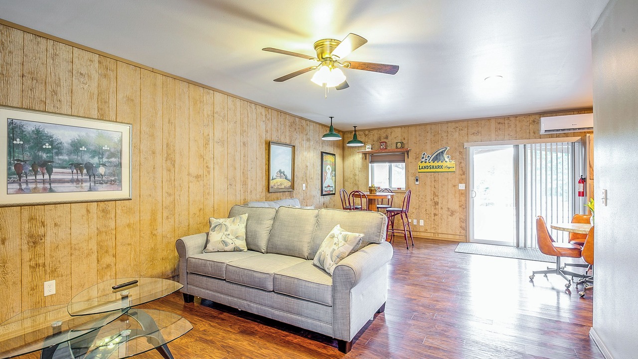 Photo of Livingroom in Murphysboro