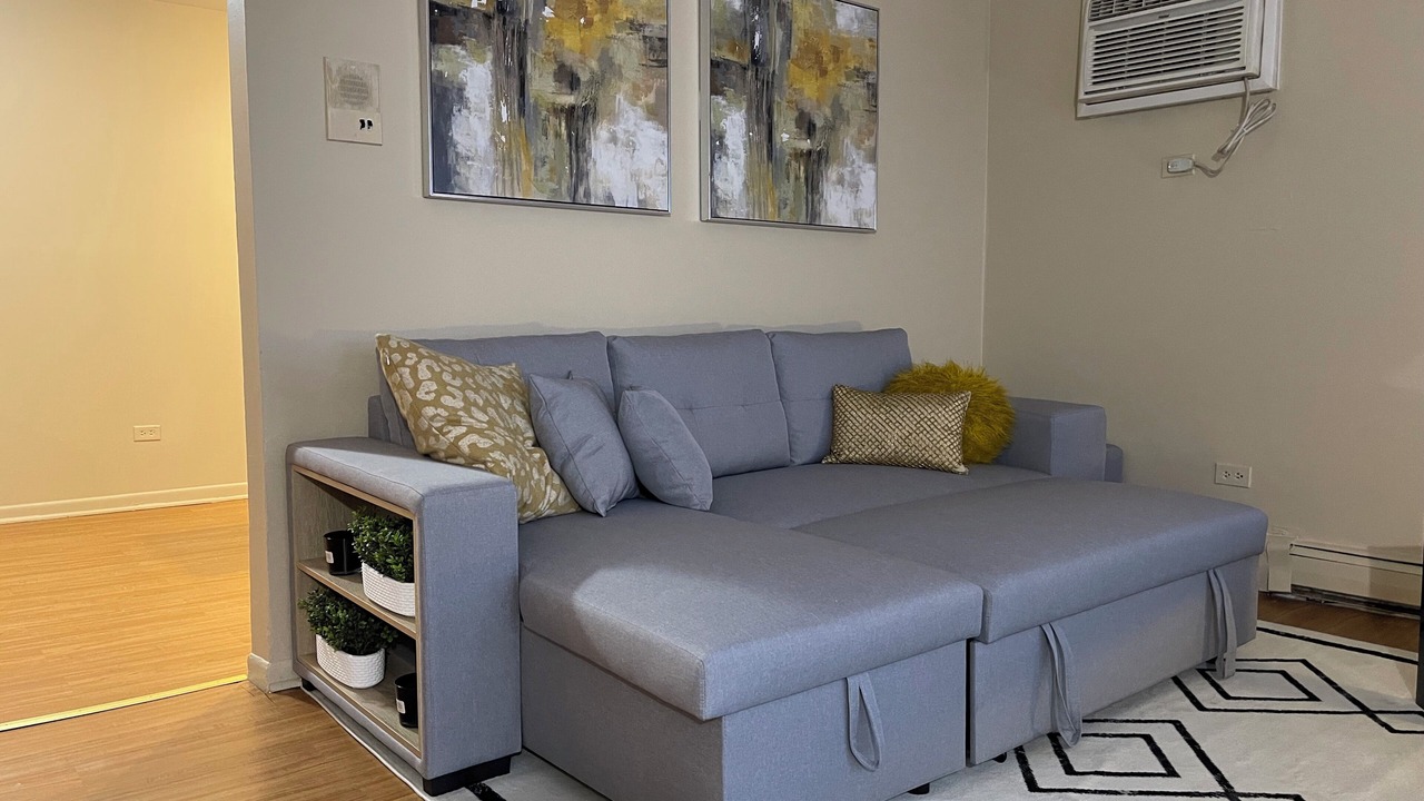 Photo of Livingroom in Chicago Ridge