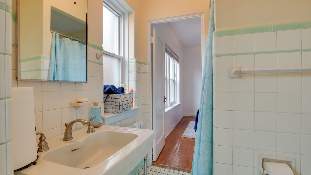 Photo of Bathroom in Beverly
