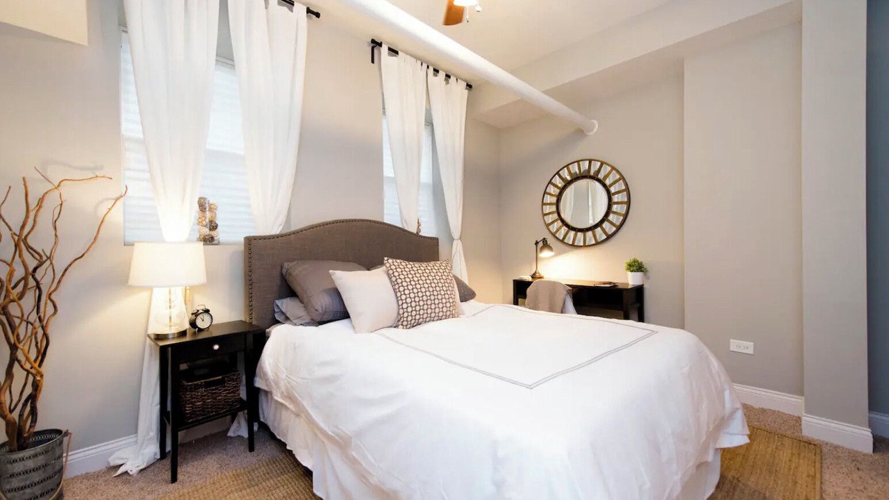 Photo of Bedroom in Lakeview