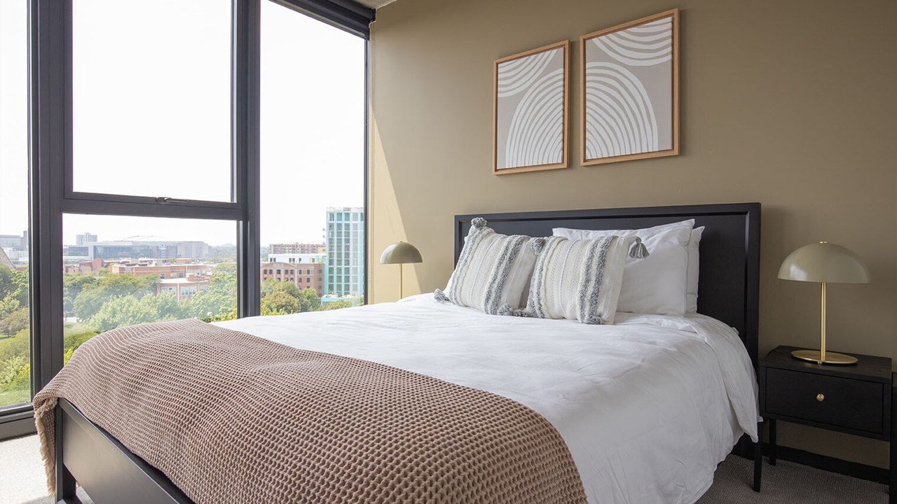Photo of Bedroom in Near West Side