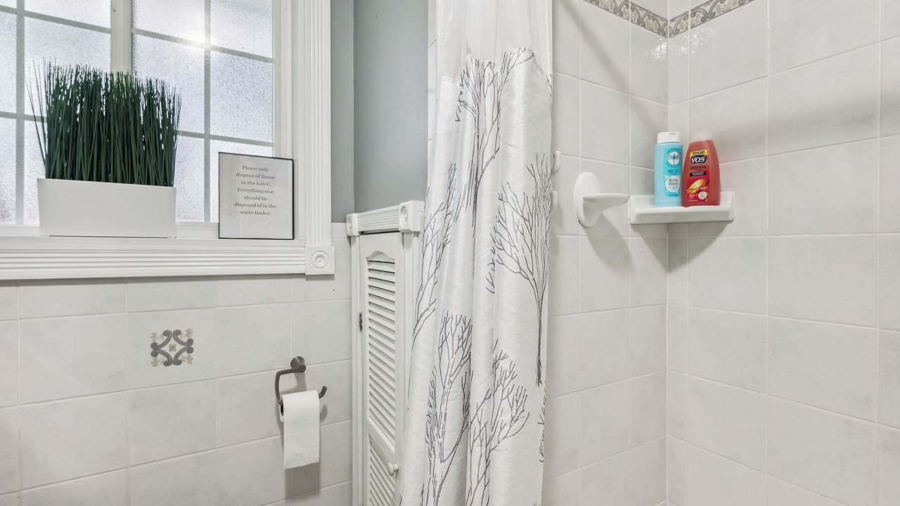 Photo of Bathroom in Elmhurst
