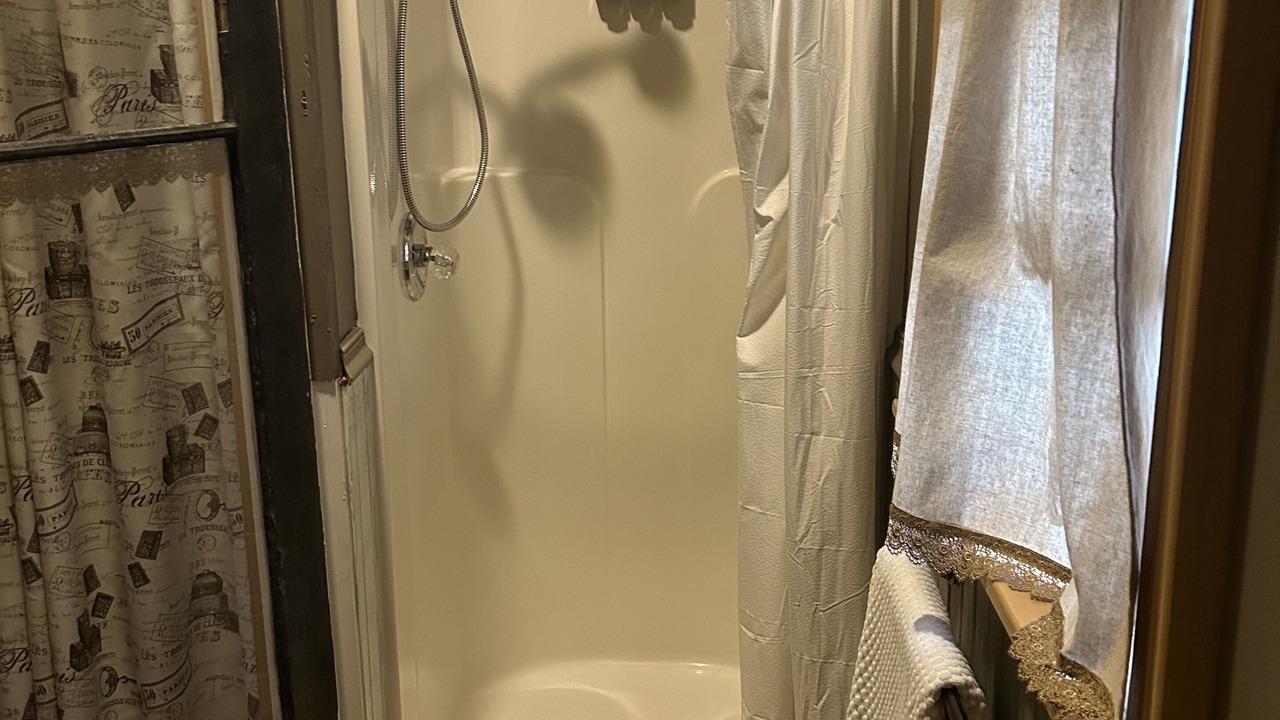 Photo of Bathroom in Murphysboro