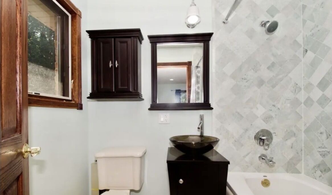 Photo of Bathroom in Skokie