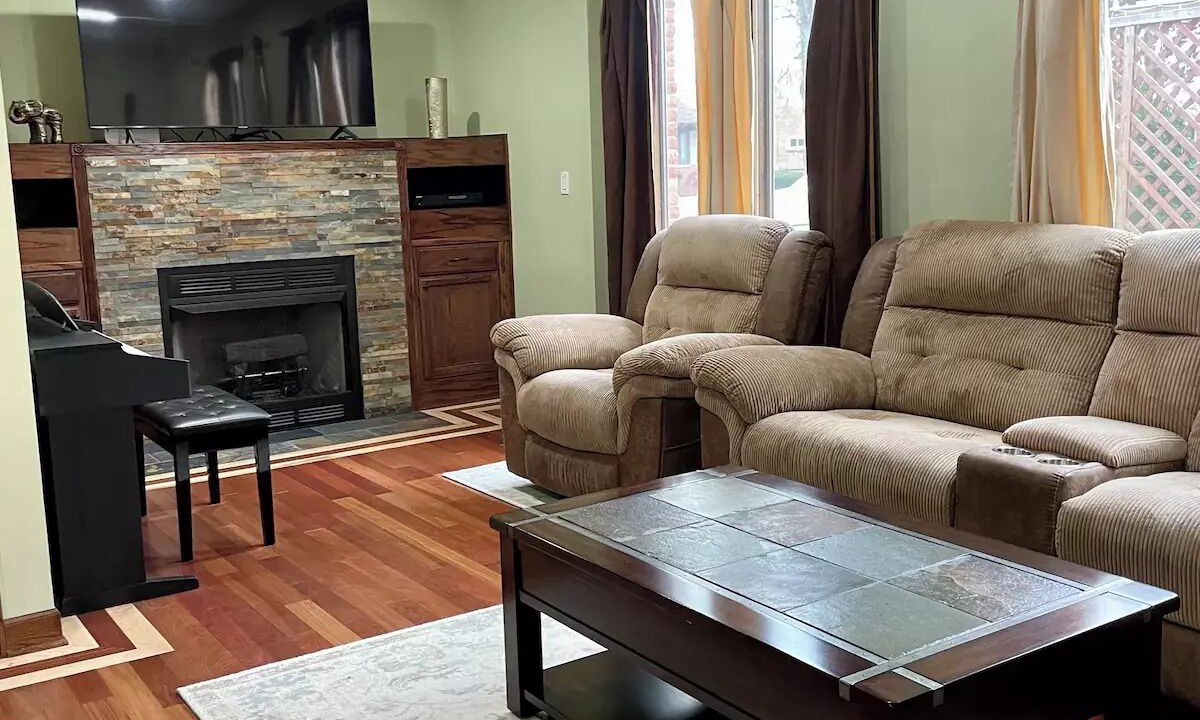 Photo of Livingroom in Skokie