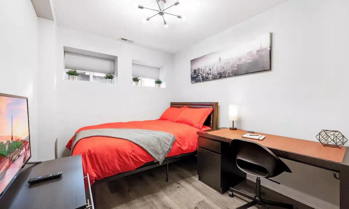 Photo of Bedroom in Lower West Side