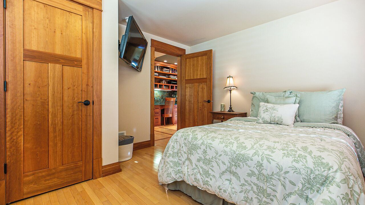 Photo of Bedroom in Thompson