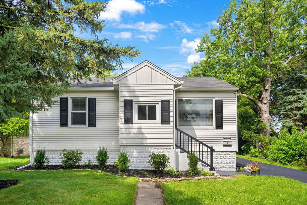 Photo of Outdoor in Westmont