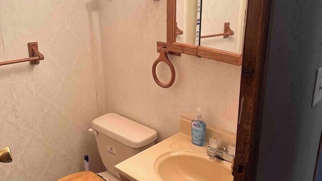 Photo of Bathroom in Marion