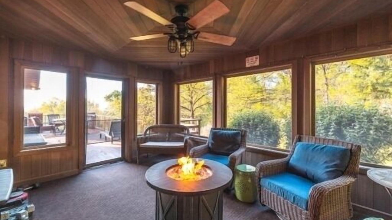 Photo of Bedroom in Godfrey