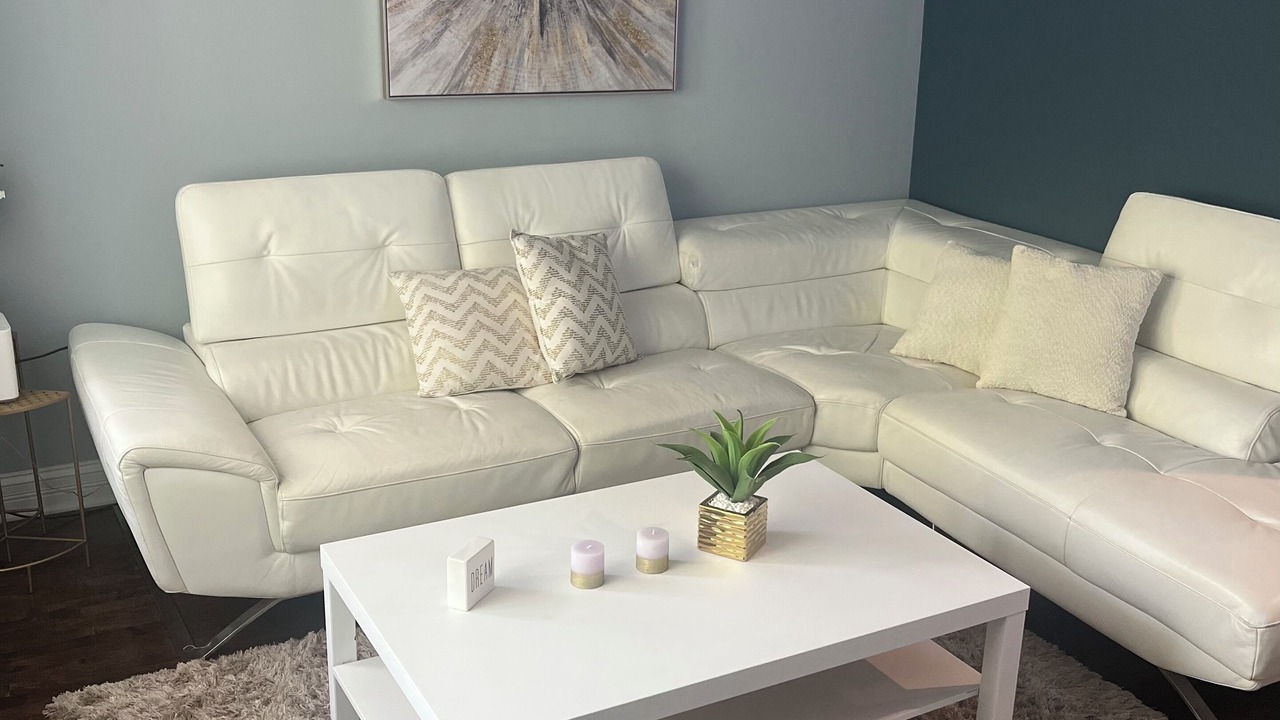 Photo of Livingroom in Maywood