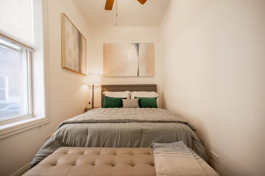 Photo of Bedroom in Lower West Side