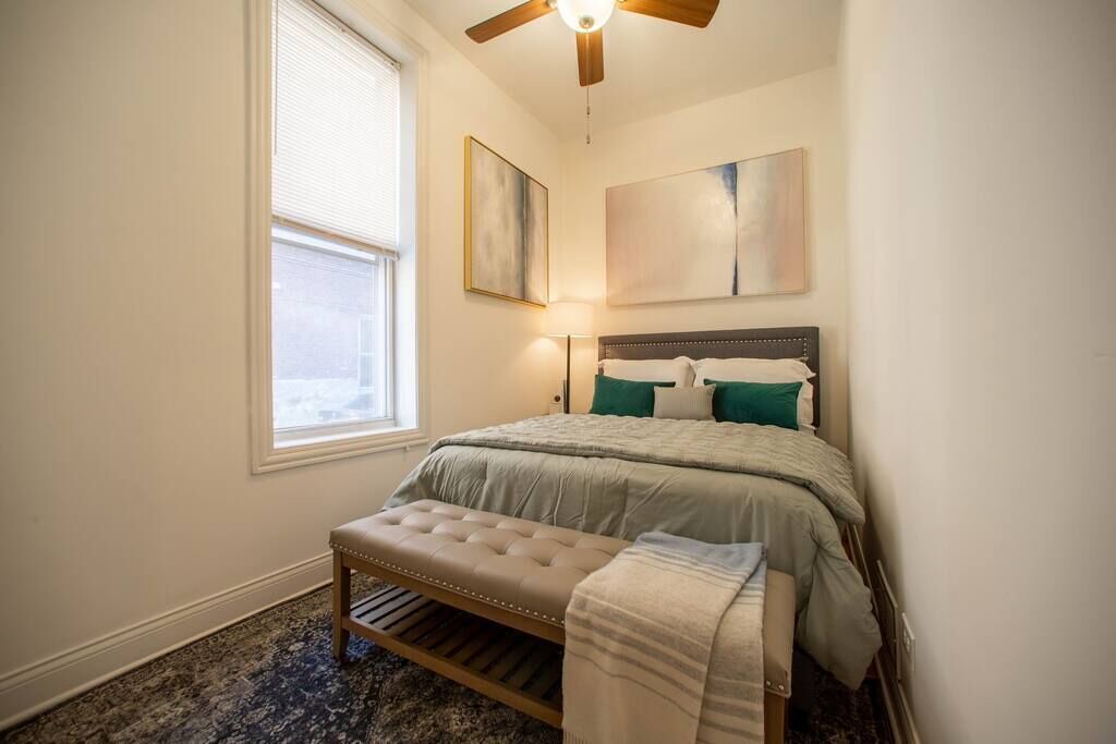 Photo of Bedroom in Lower West Side