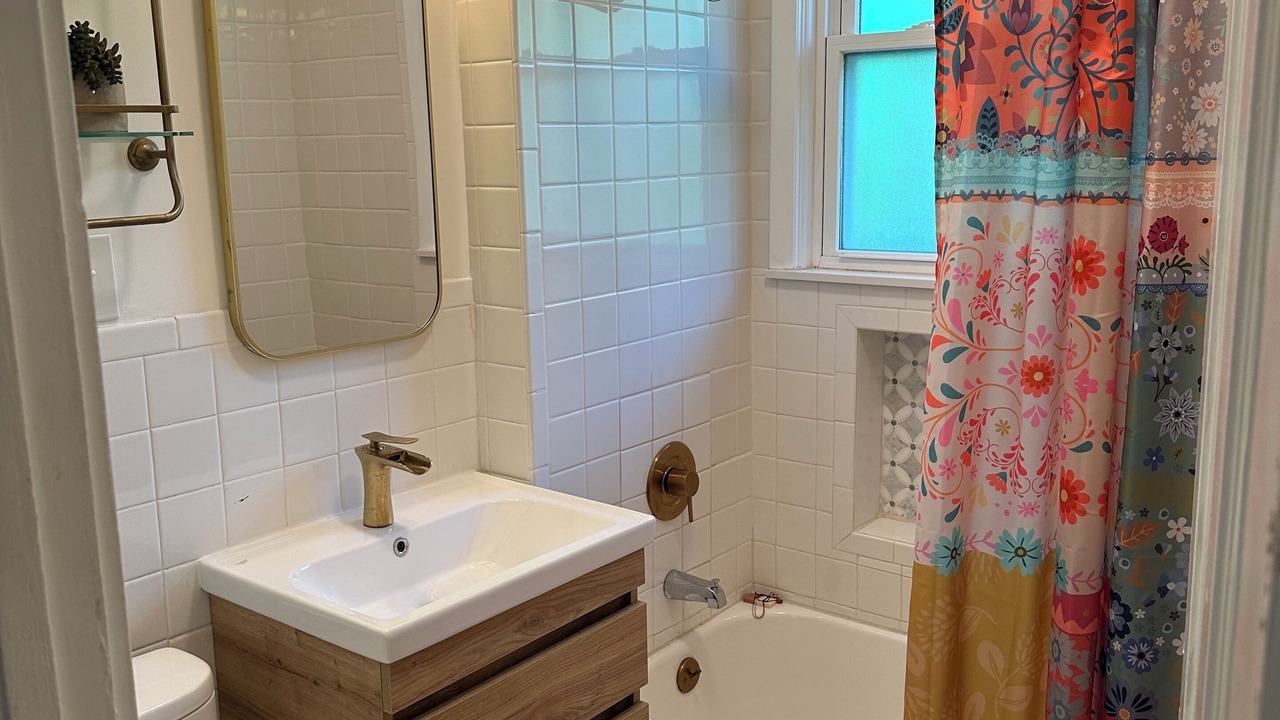 Photo of Bathroom in Glencoe