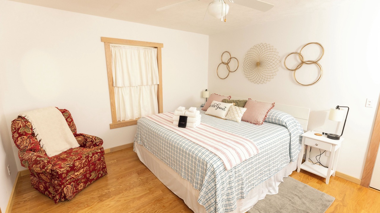 Photo of Bedroom in Perks