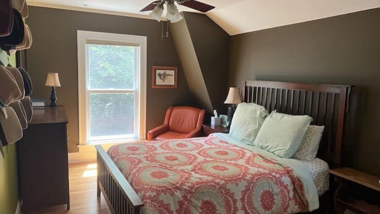 Photo of Bedroom in Evanston