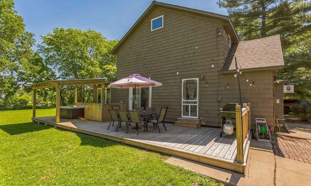 Photo of Outdoor in Lyndon