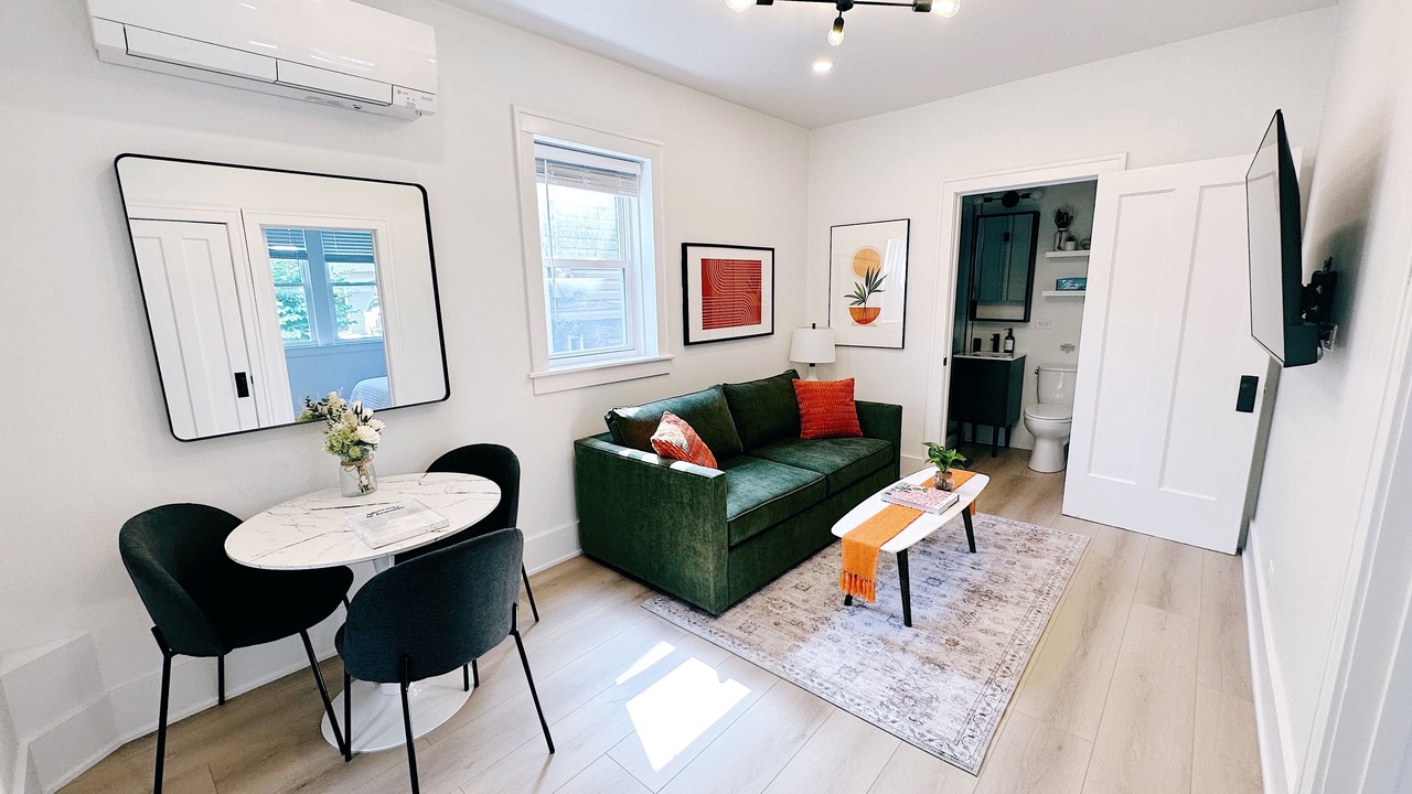 Photo of Bedroom in Evanston