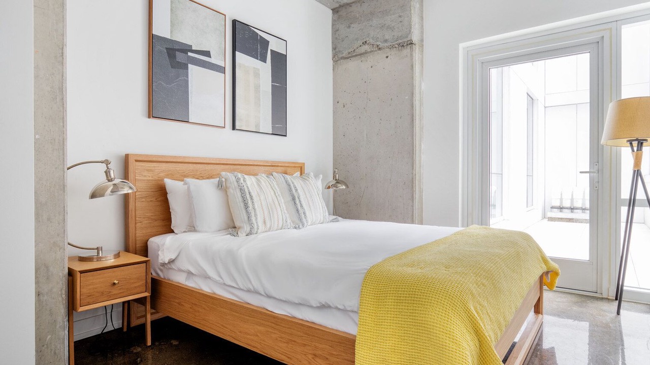 Photo of Bedroom in Near North Side