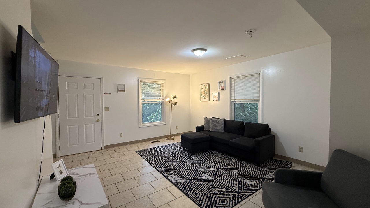 Photo of Livingroom in Macomb