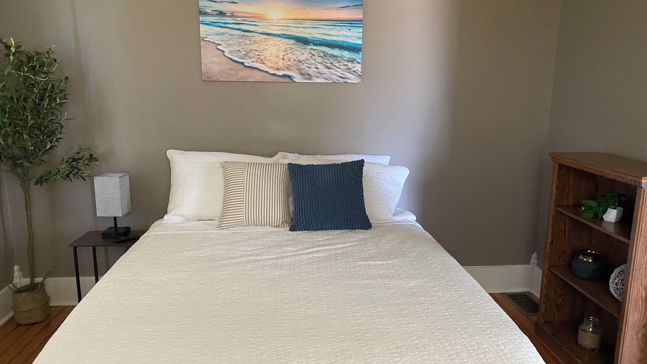 Photo of Bedroom in Taylorville