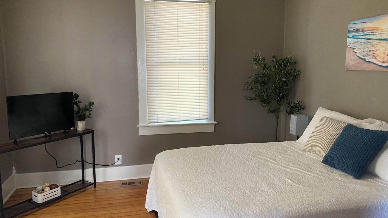Photo of Bedroom in Taylorville